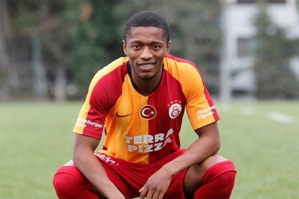 Galatasaray'ın yeni transferi Jesse Sekidika'ya Bursaspor kancası