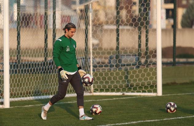 Bursaspor'da Emirhan Aydoğan ve Çağlar Şahin Akbaba umutlu konuştu