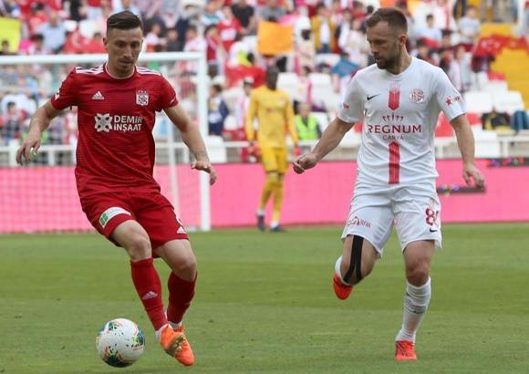 Lider Sivasspor'un sırrı 10 numarada!