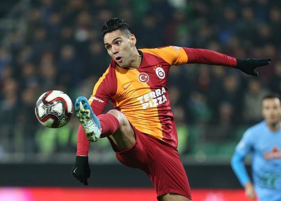 Radamel Falcao isyan etti!