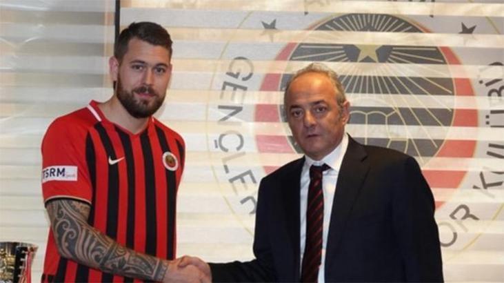 Gençlerbirliği kaleci transferi yaptı