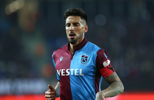 Trabzonspor'un kaptanı Jose Sosa kendini aştı