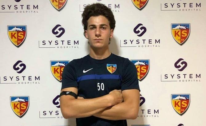 Kayserispor'dan Ömer Memiş'e profesyonel sözleşme