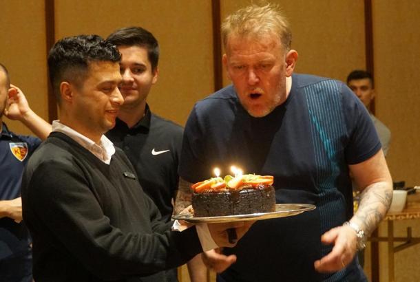 Kayserispor kampında Robert Prosinecki'ye sürpriz doğum günü