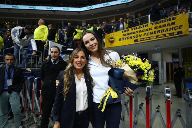 Simla Türker Bayazıt: Bu başarı Türkiye'nin, Türk kadınının, Türk sporunun başarısıdır