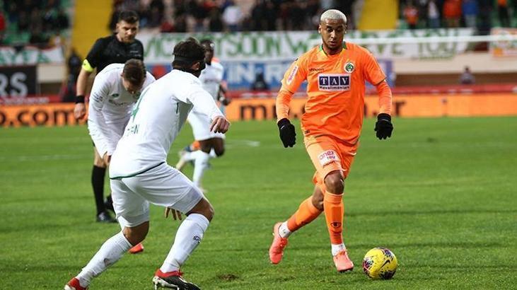Alanyaspor başkanı Çavuşoğlu açıkladı! Welinton transfer olacak mı?