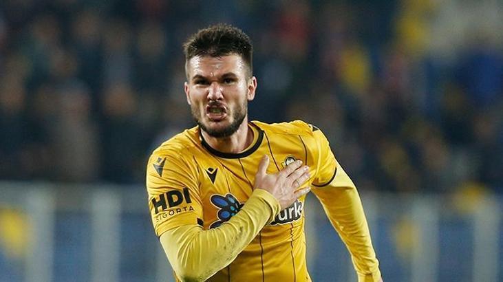 Robin Yalçın'ın mutlu günü