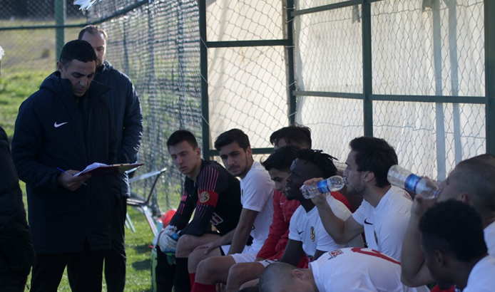 Eskişehirspor Teknik Direktörü Mustafa Özer: İnşallah zoru başaracağız
