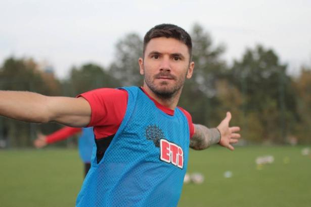 Menemenspor'un gözü Milinkovic'te