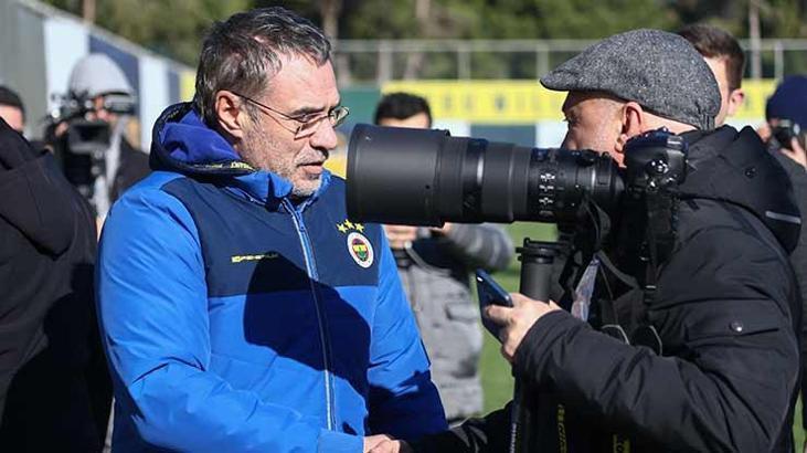 Ersun Yanal'dan gazetecilere kutlama