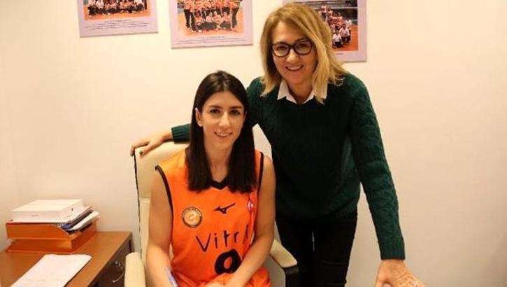 Merve Dalbeler yeniden Eczacıbaşı VitrA'da