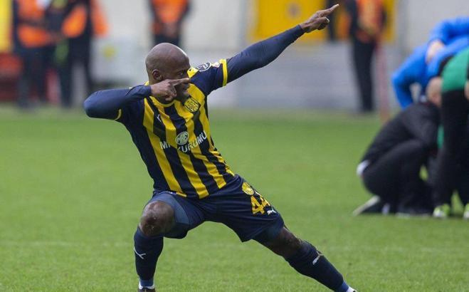 Antalyaspor Dever Orgill ile söz kesti