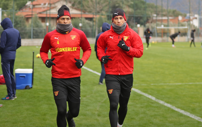 Göztepe'nin Antalya kampı başladı