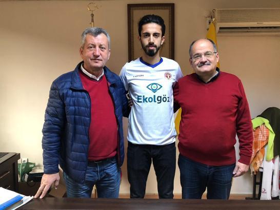Menemenspor, Ömer Şahbaş'la anlaştı