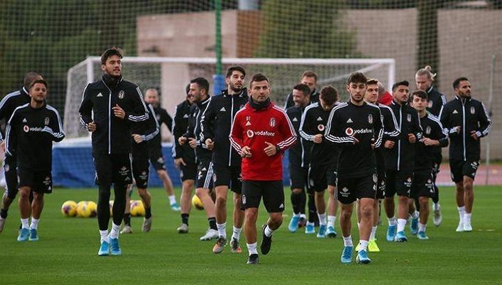 Beşiktaş taktik ve kondisyon çalıştı