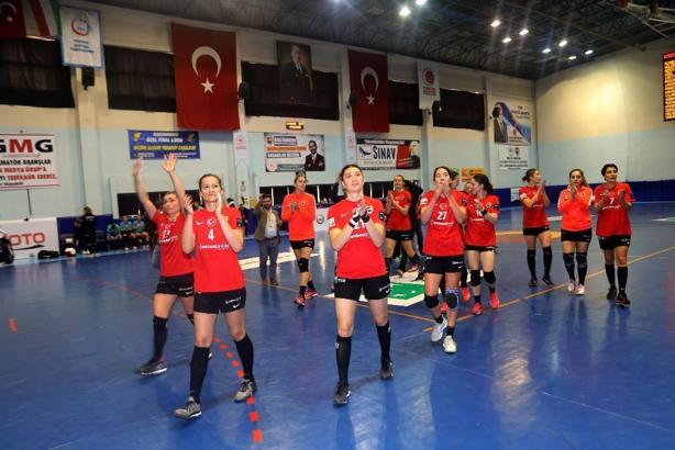 Kastamonu Belediyespor-Pazarspor maç sonucu: 63-19
