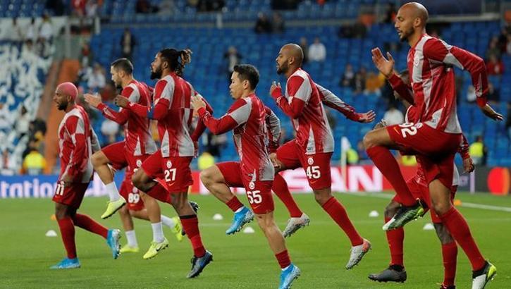 Galatasaray'da yaprak dökümü! Tam 7 futbolcuyla yollar ayrılıyor!