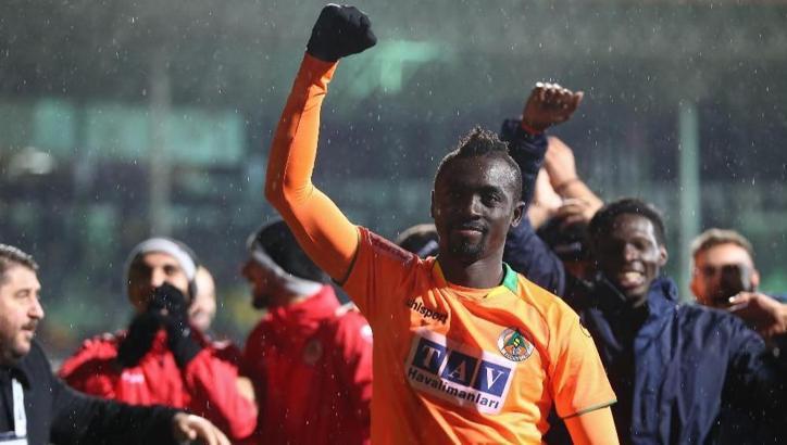 Fenerbahçe Papiss Cisse'yi transfer etmek istiyor