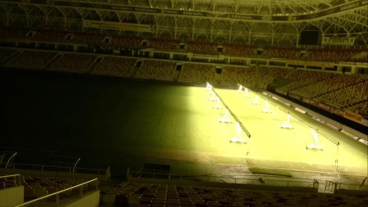 Yeni Malatyaspor stat zeminini bakıma aldı