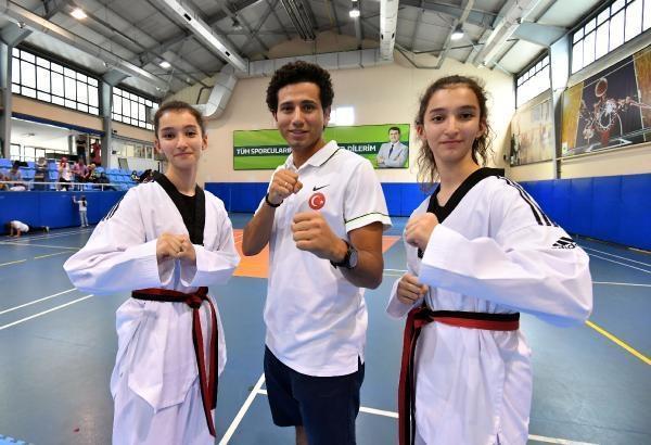Genç taekwondocular müsabakaya damga vurdu