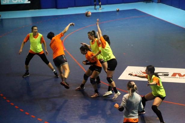 Kastamonu Belediyespor, EHF Kupası maçlarının hazırlıklarını sürdürüyor