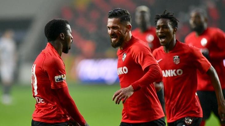 Gaziantep FK ilk sezonunda taraftarını sevindirdi