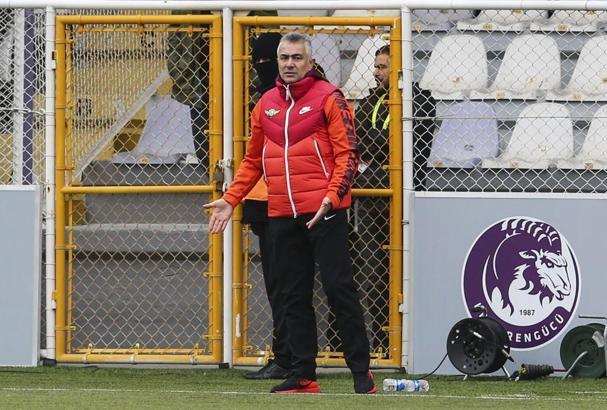 Akhisarspor kahroldu