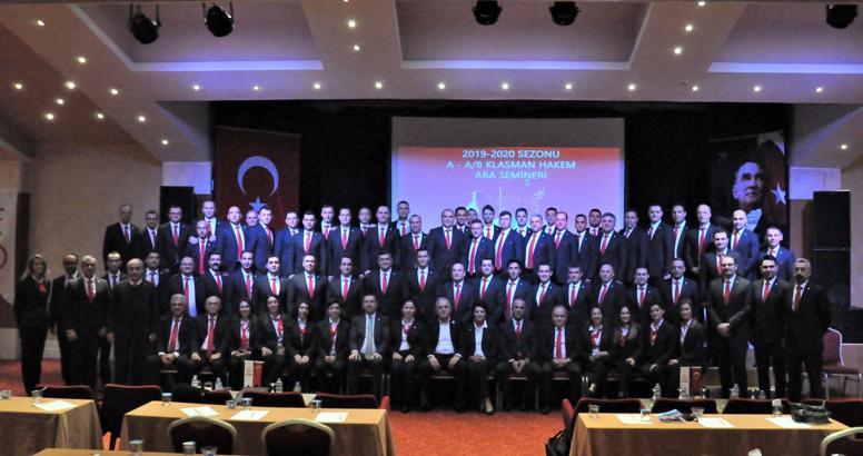 Türkiye Voleybol Federasyonu hakem ara semineri başladı