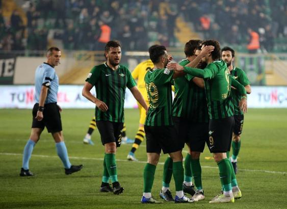 Akhisarspor'dan müthiş üçlük