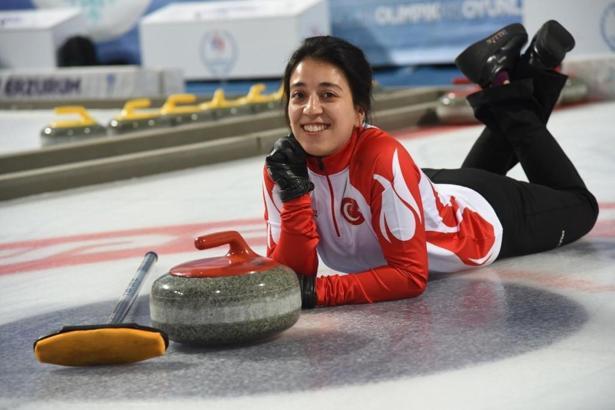 Semiha Konuksever: Curlingde ilkleri yaşayacağım aklıma gelmezdi
