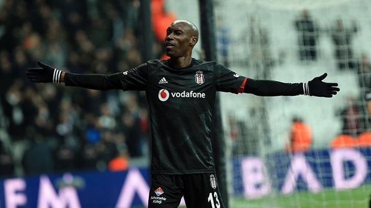 Atiba Hutchinson durdurulamıyor