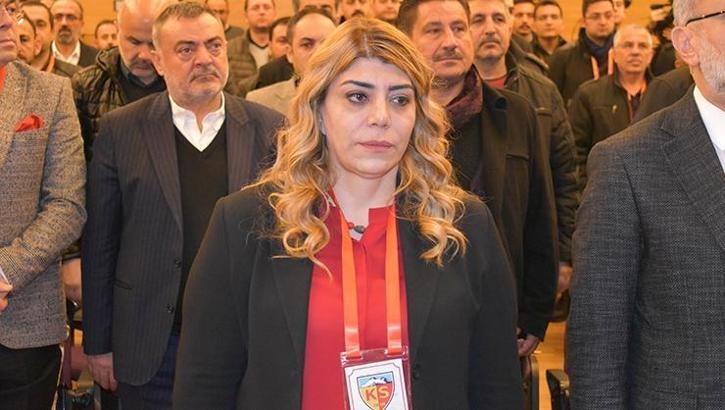 Bakan Kasapoğlu'ndan Kayserispor Başkanı Berna Gözbaşı'na tebrik mesajı