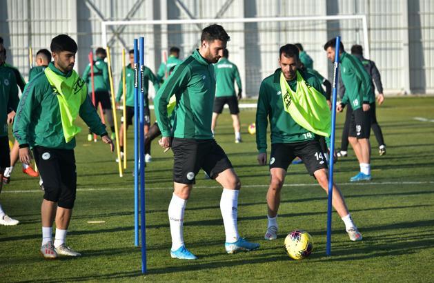 Konyaspor'da 2 eksikle Gaziantep maçı hazırlıkları başladı