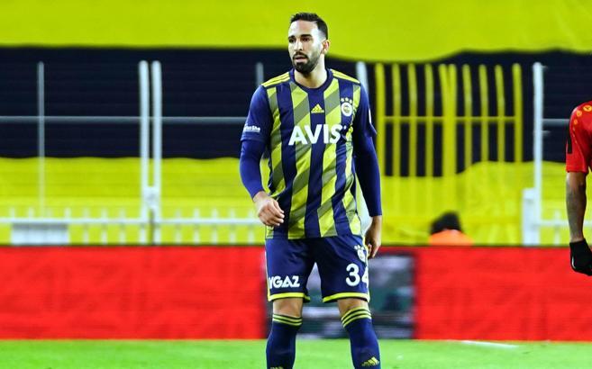 Fenerbahçe'de Adil Rami formasına kavuştu