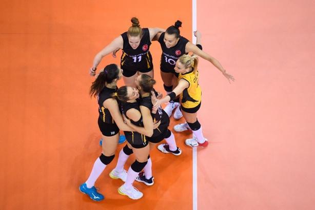 Igor Gorgonzola Novara - Vakıfbank maç sonucu: 3 - 2