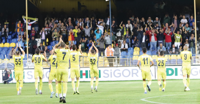 Menemenspor evinde Keçiörengücü'ne geçit vermiyor