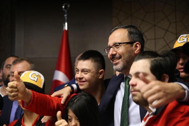 Gençlik ve Spor Bakanı Mehmet Muharrem Kasapoğlu'na teşekkür