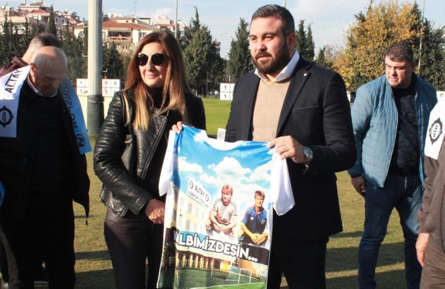 Altay'da Turgut Uçar unutulmadı