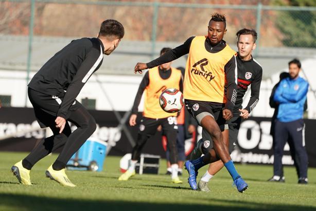 Gaziantep FK'de kupa mesaisi sürüyor