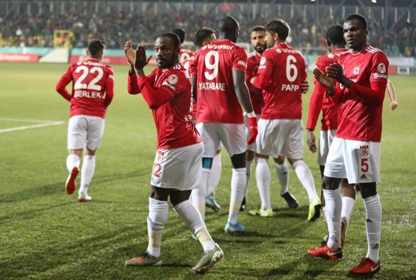 Esenler Erokspor - Demir Grup Sivasspor maç sonucu: 0 - 2