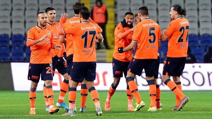 Başakşehir kalesine duvar ördü