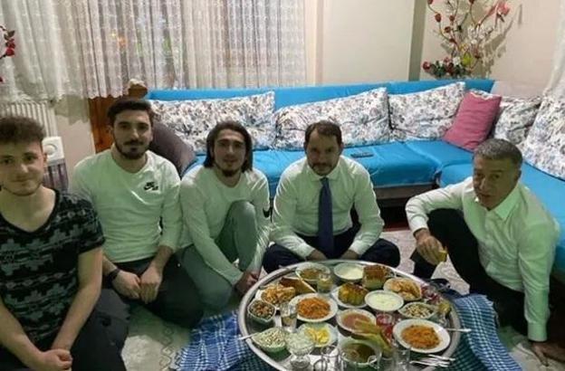 Berat Albayrak, Abdülkadir Ömür'ü ziyaret etti