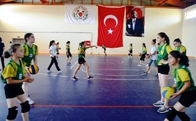 Altınova Belediyespor, sporda marka olmayı amaçlıyor