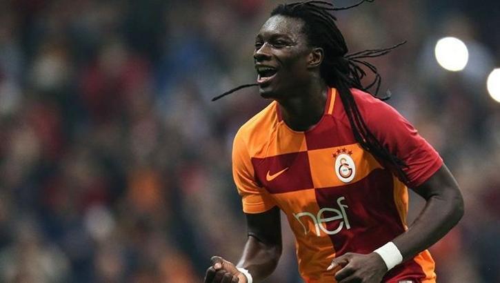 Galatasaray'da Bafetimbi Gomis bombası!