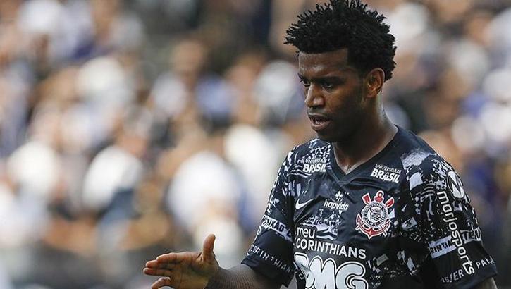 Fenerbahçe'den transfer! Carlos Gil ile 2,5 yıllık sözleşme imzalanacak!
