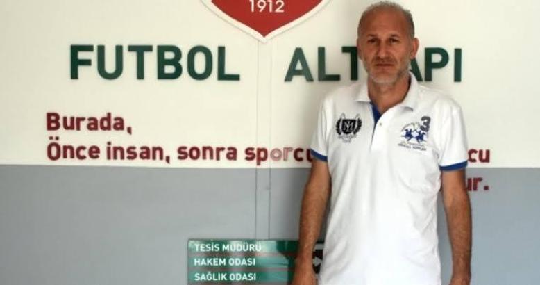 Karşıyaka'da Tayfun Yungul görevi bıraktı