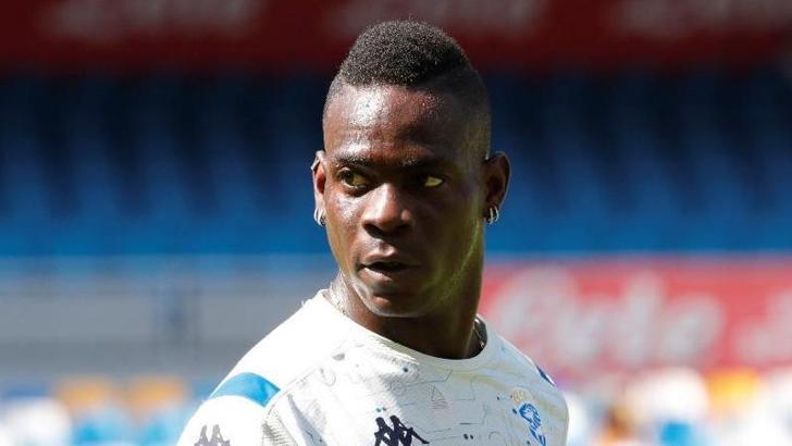 Beşiktaş'tan forvete sürpriz transfer! Balotelli