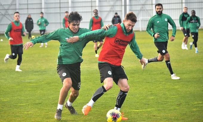 Konyaspor'da Çaykur Rizespor maçı hazırlıkları sürüyor