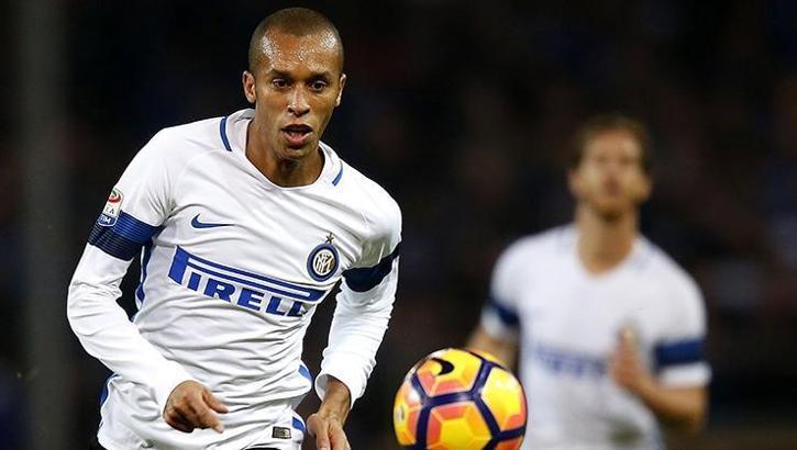 Galatasaray prensip anlaşmasına vardı! Miranda'da sona gelindi