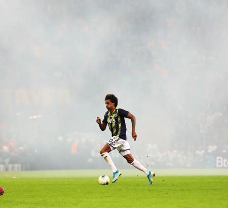 Luiz Gustavo: Şampiyonluğu taraftar getirecek